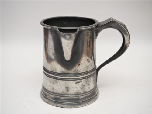 ANTIQUE ENGLISH PEWTER 1 QUART SPOUTED MEASURE W R LOFTUS 1856 1887 - ADDITIONAL PHOTO 3