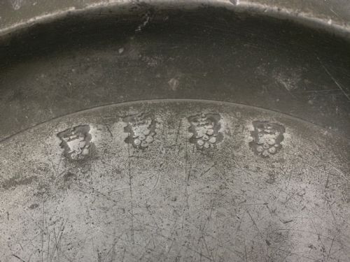 ENGLISH PEWTER 17TH CENTURY NARROW RIM 8IN PLATE VERY WELL MARKED CIRCA 1680 - ADDITIONAL PHOTO 6