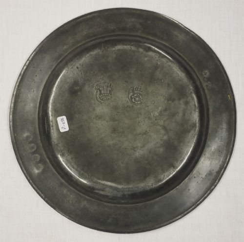 ENGLISH PEWTER CHARLES II TRIPLE REEDED PLATE JOHN TUBB CIRCA 1690 - ADDITIONAL PHOTO 1