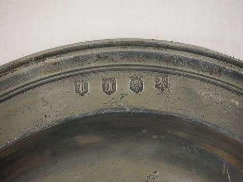 ENGLISH PEWTER CHARLES II TRIPLE REEDED PLATE JOHN TUBB CIRCA 1690 - ADDITIONAL PHOTO 2