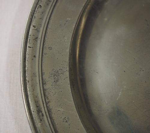 ENGLISH PEWTER CHARLES II TRIPLE REEDED PLATE JOHN TUBB CIRCA 1690 - ADDITIONAL PHOTO 4