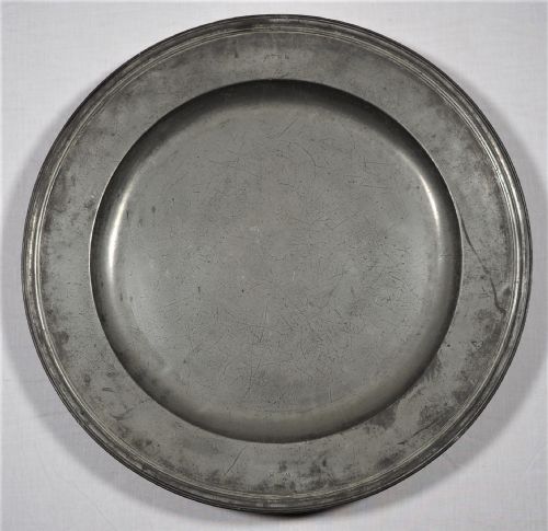 antique english pewter 23 34in multiple reeded charger by henry wiggin 1679 1694 - CATEGORY: ANTIQUE METAL - DATED BEFORE 1700