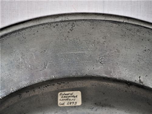 ANTIQUE ENGLISH PEWTER 16 12 IN MULTIPLE REEDED DISH BY EDWARD LEAPIDGE I 1699 1728 - ADDITIONAL PHOTO 7