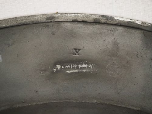 PEWTER PLAIN RIM 2025 INCH CHARGER BY THOMAS TEMPLEMAN OF LONDON CIRCA 1675 - ADDITIONAL PHOTO 8