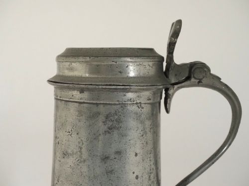 ANTIQUE ENGLISH PEWTER CHURCH FLAGON BY JOHN WEBBER I OF BARNSTAPLE DEVON 1662 1703 - ADDITIONAL PHOTO 1