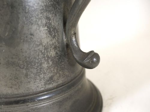 ANTIQUE ENGLISH PEWTER SPIRE FLAGON OF HALF GALLON OEWS CAPACITY CIRCA 1760 - ADDITIONAL PHOTO 5