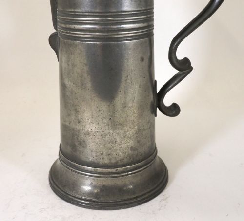 ANTIQUE ENGLISH PEWTER SPOUTED SPIRE FLAGON OF SMALL SIZE CIRCA 1790 - ADDITIONAL PHOTO 2