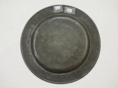 ANTIQUE ENGLISH PEWTER TRIPLE REEDED PLATE OXFORD MAKER 'IM' CIRCA 1680 - ADDITIONAL PHOTO 6