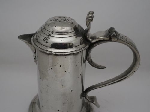 ANTIQUE IRISH PEWTER CHURCH FLAGON PROBABLY BY JOHN HEANEY OF DUBLIN 1763 1807 - ADDITIONAL PHOTO 3