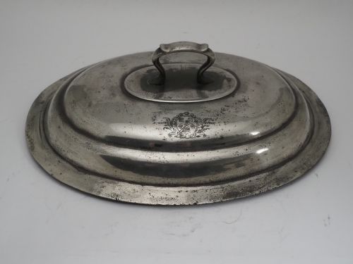 ANTIQUE ENGLISH PEWTER TUREEN ENGRAVED WITH THE ARMS OF THE WORSHIPFUL COMPANY OF PEWTERERS CIRCA 1790 - ADDITIONAL PHOTO 13