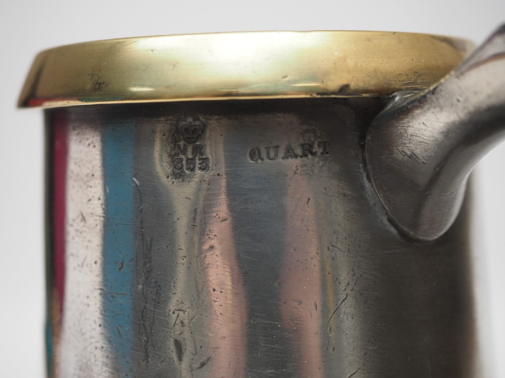 ANTIQUE ENGLISH PEWTER BRASS RIM QUART MEASURE BY GEORGE GRIMES, 1855 - 1887. View V