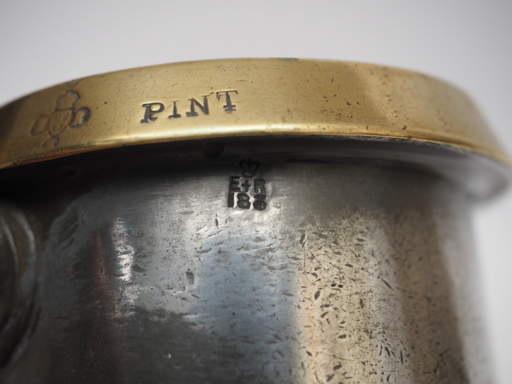 ANTIQUE ENGLISH PEWTER 1 PINT BRASS RIM MEASURE, W R LOFTUS, CIRCA 1900. View IX
