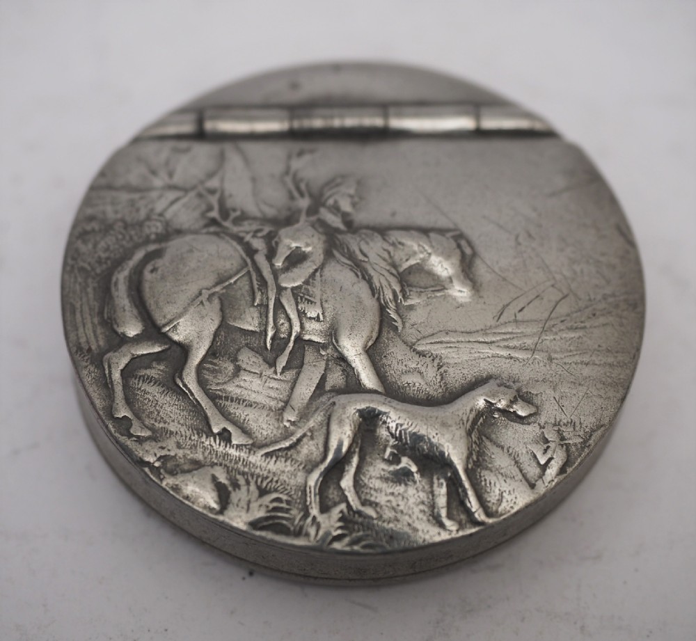 ENGLISH PEWTER POCKET SNUFF OR TOBACCO BOX, JAMES DIXON, CIRCA 1930. View II