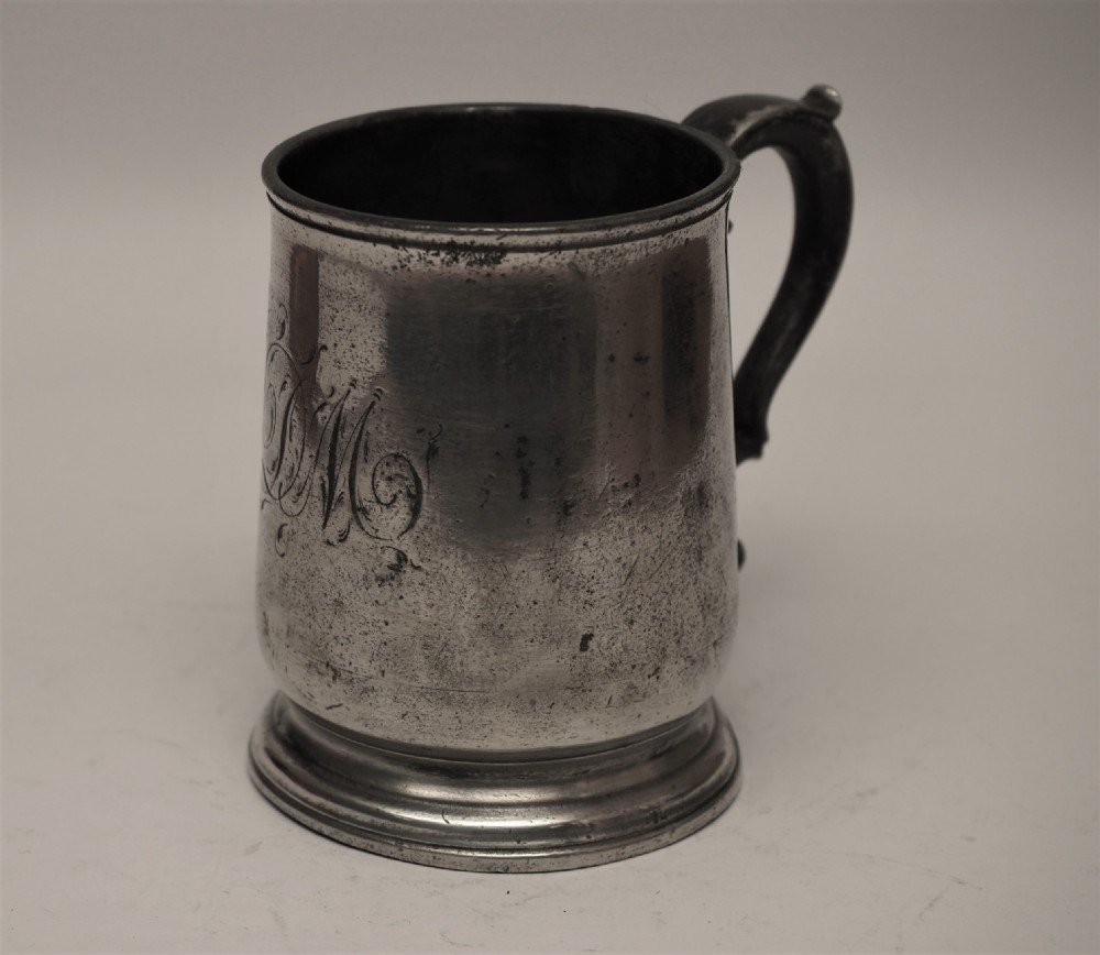 ANTIQUE ENGLISH PEWTER 1 PINT TAVERN MUG BY M ALDERSON, 1821-1832. View III