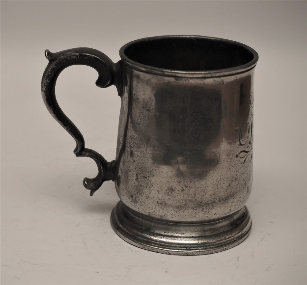 ANTIQUE ENGLISH PEWTER 1 PINT TAVERN MUG BY M ALDERSON, 1821-1832. View V