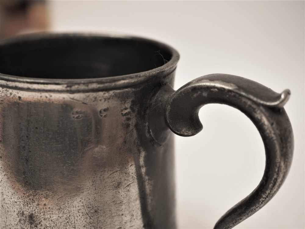 ANTIQUE ENGLISH PEWTER 1 PINT TAVERN MUG BY M ALDERSON, 1821-1832. View XI
