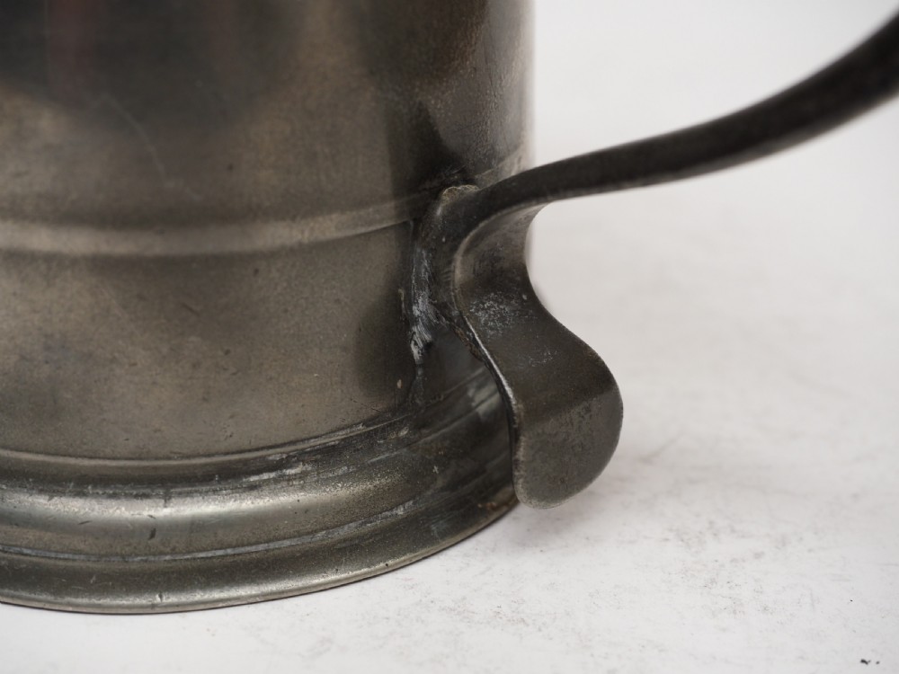 ANTIQUE ENGLISH PEWTER 1 QUART OEWS TANKARD BY THOMAS BANKES, 1706 - 1724. View VIII