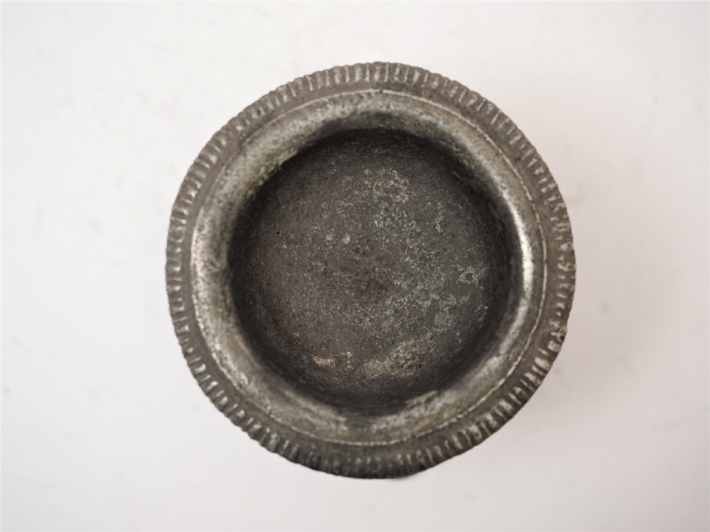 ANTIQUE OCTAGONAL TABLE SALT, PROBABLY FRENCH, CIRCA 1720. View VII