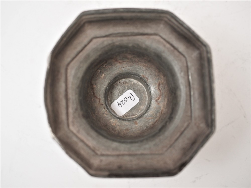 ANTIQUE OCTAGONAL TABLE SALT, PROBABLY FRENCH, CIRCA 1720. View VIII