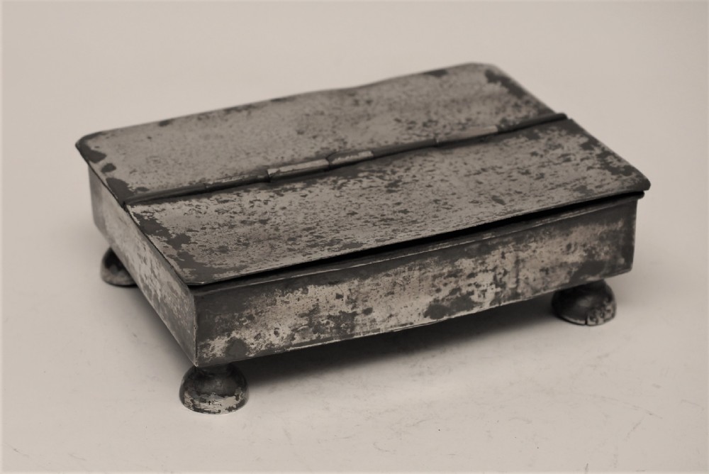 ANTIQUE ENGLISH PEWTER TREASURY INKSTAND, CIRCA 1740. View II