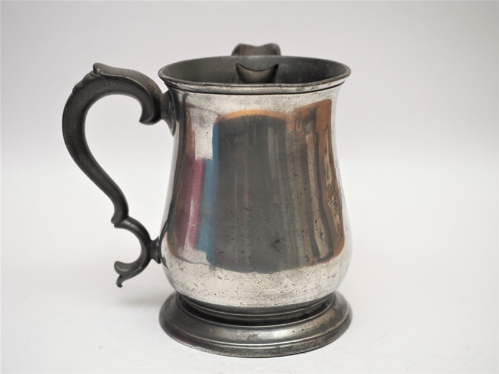 ANTIQUE ENGLISH PEWTER 1 QUART SPOUTED MEASURE, J EDWARDS II, 1861-83. View II