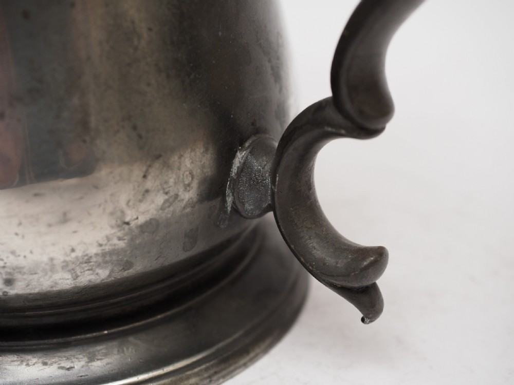 ANTIQUE ENGLISH PEWTER 1 QUART SPOUTED MEASURE, J EDWARDS II, 1861-83. View X