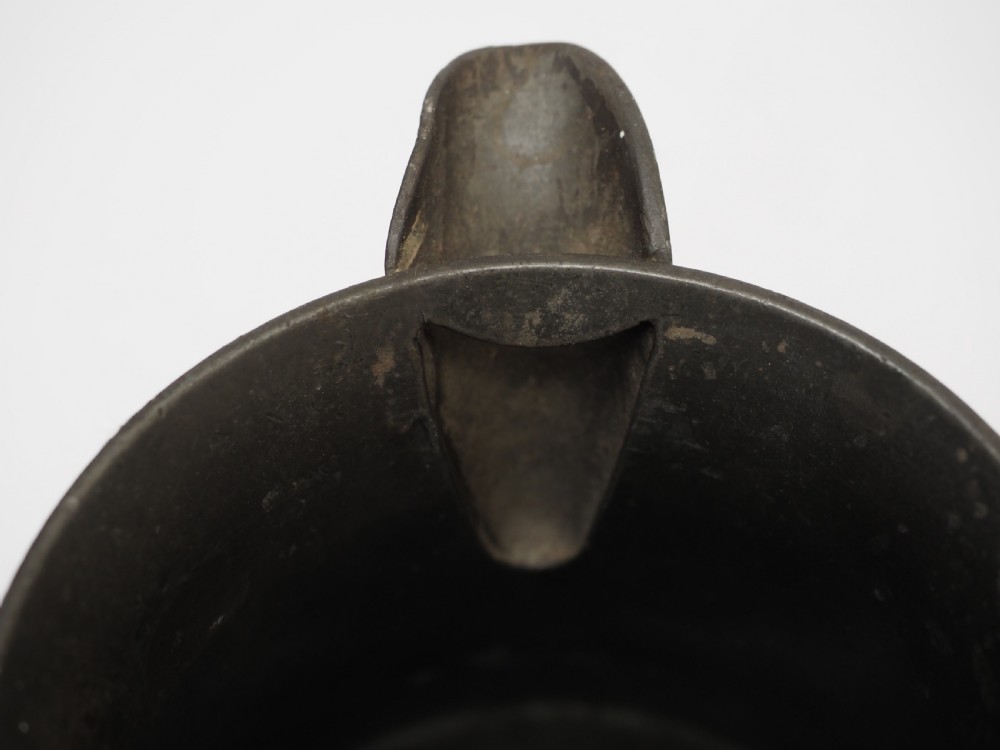 ANTIQUE ENGLISH PEWTER 1 QUART SPOUTED MEASURE, J EDWARDS II, 1861-83. View XI