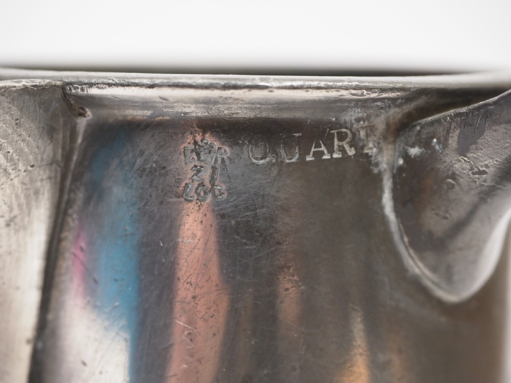 ANTIQUE ENGLISH PEWTER 1 QUART SPOUTED MEASURE, W R LOFTUS, 1856 - 1887. View XII