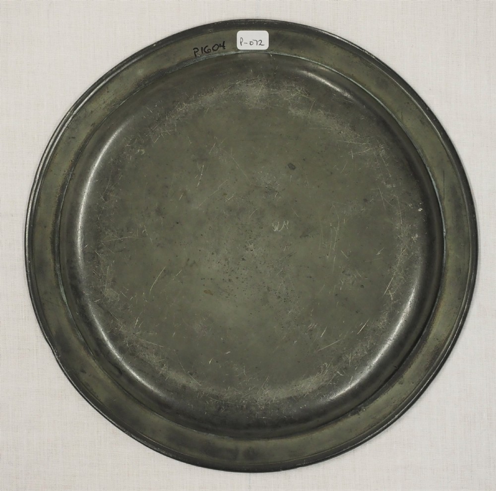 ENGLISH PEWTER 17th CENTURY NARROW RIM 8in PLATE, VERY WELL MARKED, CIRCA 1680. View II