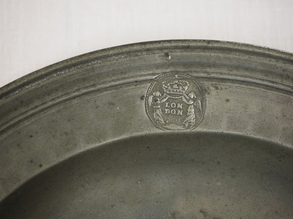 WILLIAM & MARY TRIPLE REEDED PLATE, HAMMERED ALL OVER, THOMAS POWELL CIRCA 1690. View III