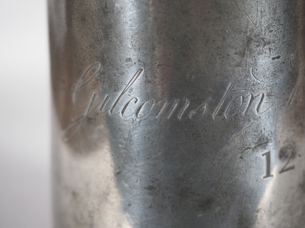ANTIQUE ENGLISH PEWTER 1 QUART MEASURE, THOMAS & TOWNSEND COMPTON, 1802-1814. 'GILCOMSTON BREWERY', ABERDEEN. View VIII
