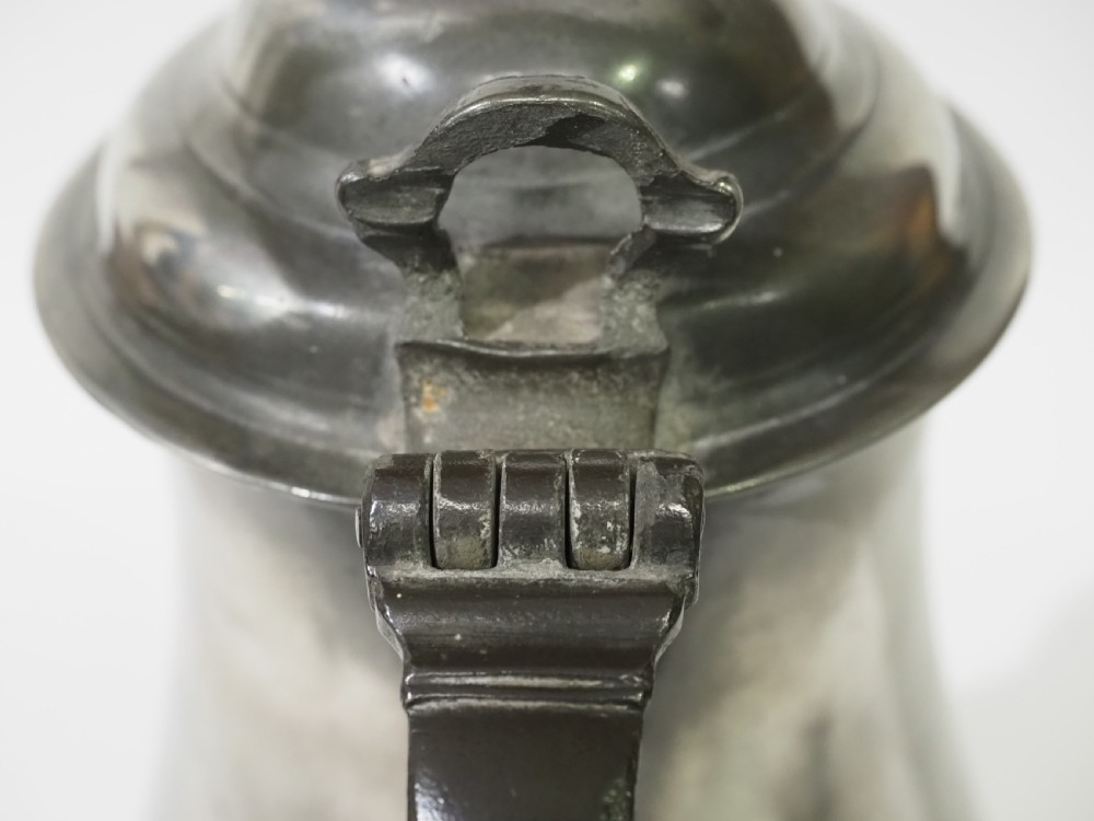 ANTIQUE ENGLISH PEWTER 1 QUART DOME LID TANKARD BY ROBERT BUSH, BRISTOL 1755 - 1800. View V
