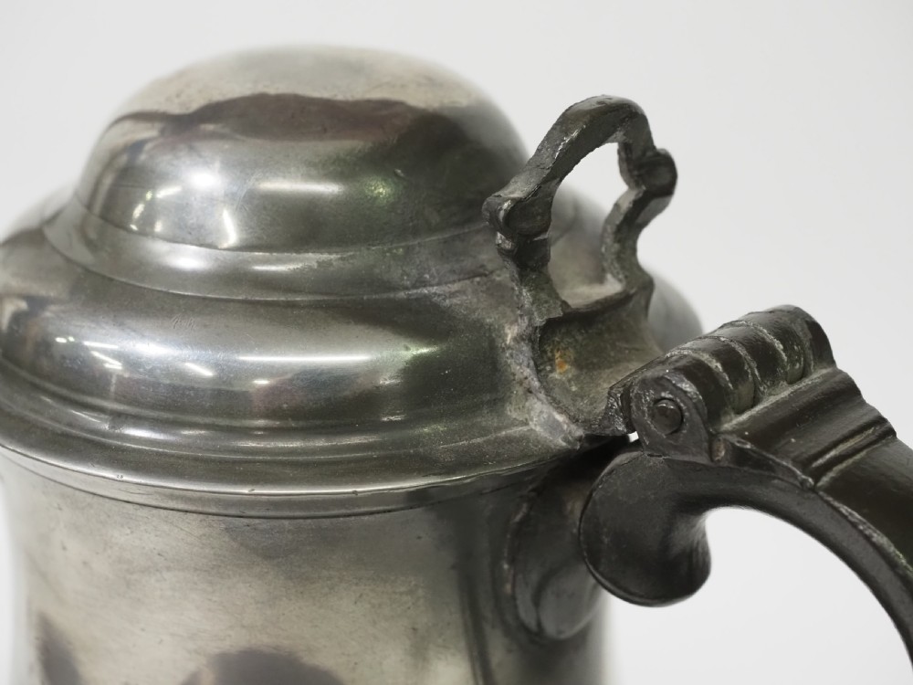 ANTIQUE ENGLISH PEWTER 1 QUART DOME LID TANKARD BY ROBERT BUSH, BRISTOL 1755 - 1800. View VII