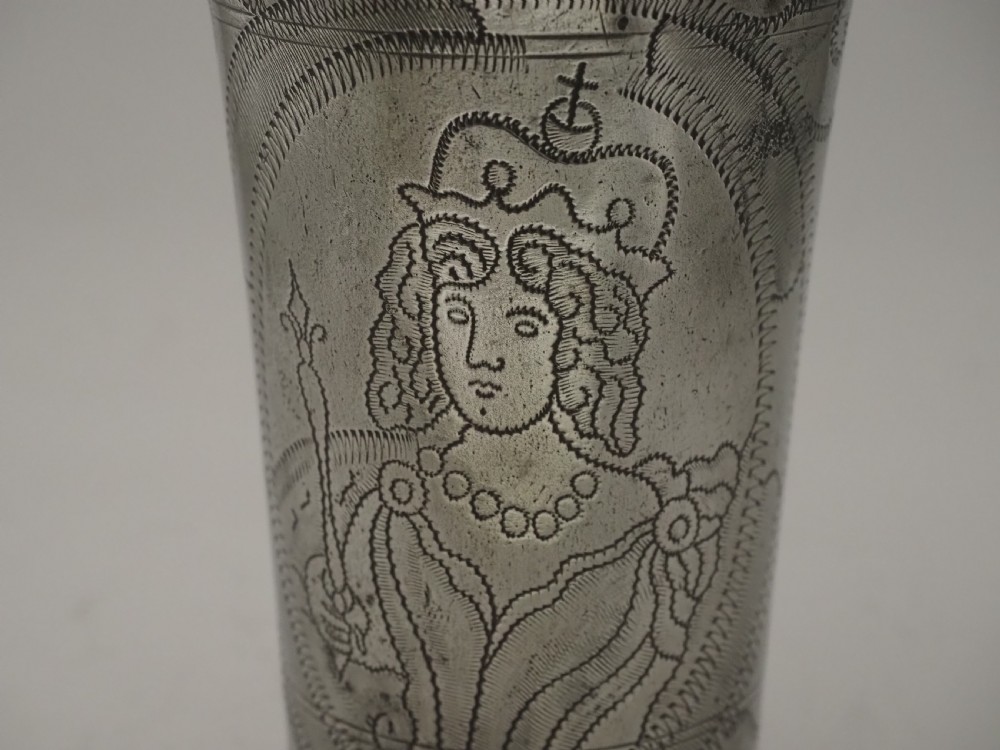 ANTIQUE DUTCH PEWTER WILLIAM & MARY PORTRAIT BEAKER, CIRCA 1689. View VI