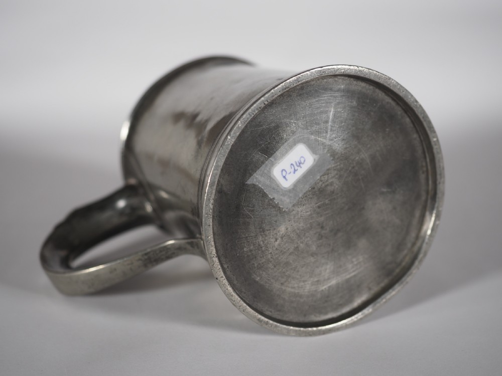 ANTIQUE ENGLISH PEWTER 1 PINT MEASURE BY JOHN FOSTER, 1789 - 1837. View VII