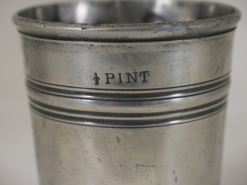 ANTIQUE ENGLISH PEWTER 1/2 PINT BEAKER BY ROBERT GRIMES & SONS OF LONDON, 1817 - 1838. View III