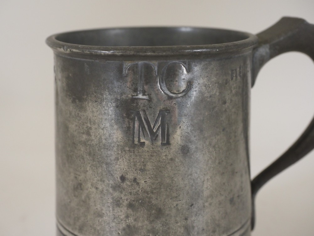 ANTIQUE ENGLISH PEWTER 1 PINT MEASURE BY M FOTHERGILL & SONS OF BRISTOL, CIRCA 1820. View III
