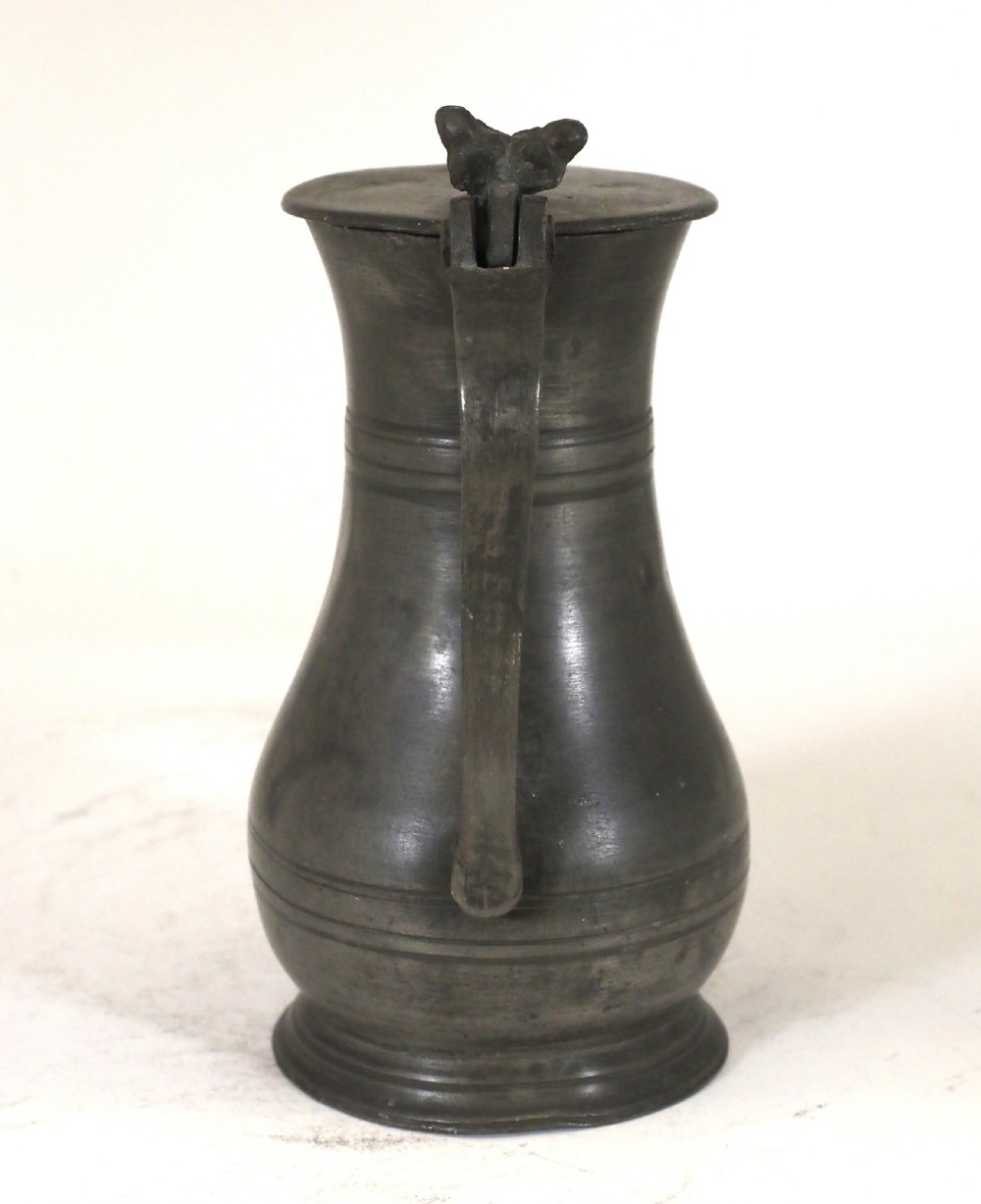 ANTIQUE GUERNSEY PEWTER 1 PINT LIDDED FLAGON BY CARTER, CIRCA 1750. View IV