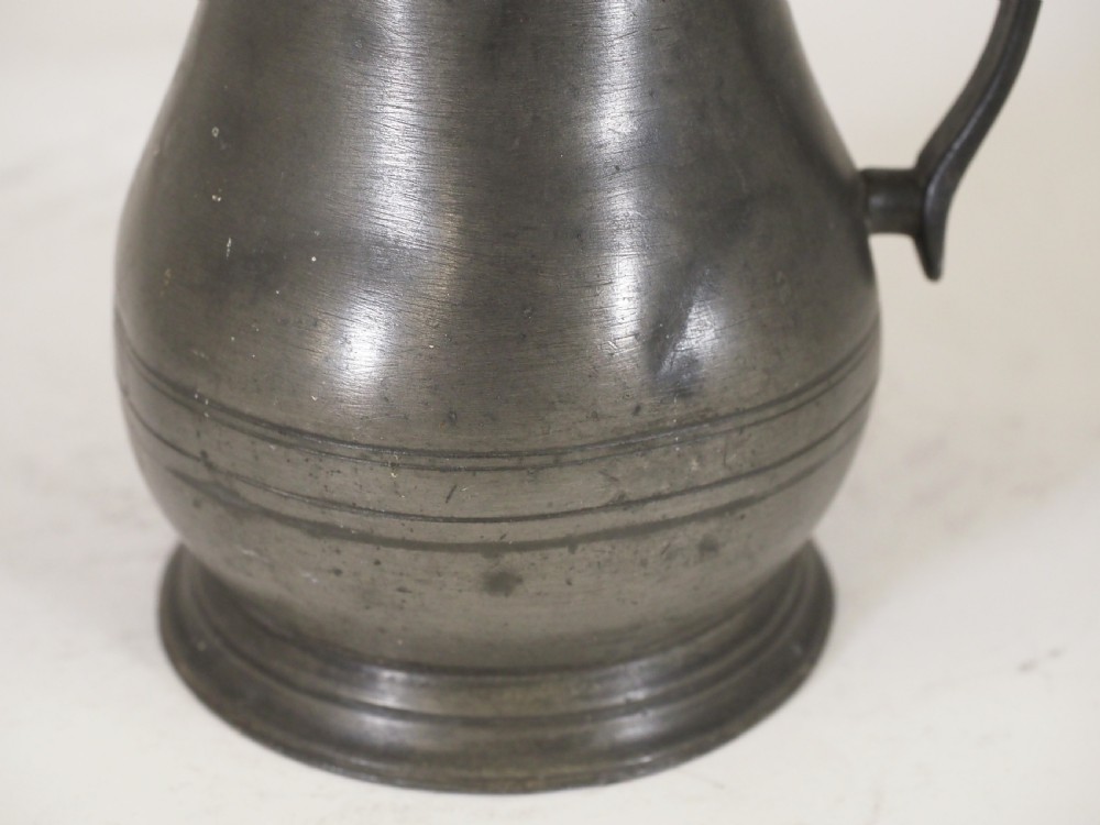 ANTIQUE GUERNSEY PEWTER 1 PINT LIDDED FLAGON BY CARTER, CIRCA 1750. View VI