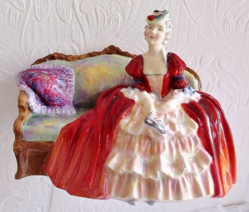 Royal Doulton English Porcelain Figurine ~ "Belle O' the Ball" ~ HN 1997