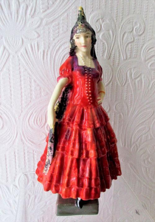 Vintage Royal Doulton English Porcelain Figurine ~ "A Spanish Lady" ~ HN 1294
