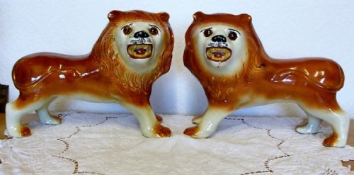 Pair of Antique English Victorian Staffordshire Pottery Lions ~ H 4655 / H 4656