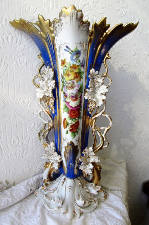 Antique English Georgian Porcelain Vase