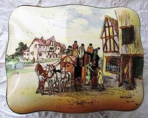 Royal Doulton "Old English Coaching Scenes" English Porcelain Box and Cover