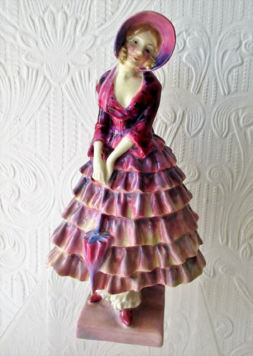 Vintage Royal Doulton English Porcelain Figurine ~ "Priscilla" ~ HN 1559