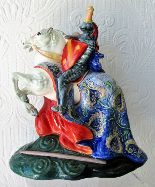 Vintage Royal Doulton English Porcelain Figurine ~ "The Broken Lance" ~ HN 2041