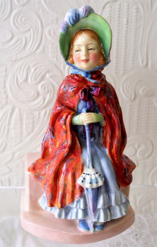 Royal Doulton Figurine ~  "Little Lady Make Believe" ~ HN 1870