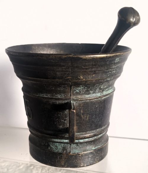 ANTIQUE ENGLISH GEORGIAN BRONZE MORTAR AND PESTLE - ADDITIONAL PHOTO 1
