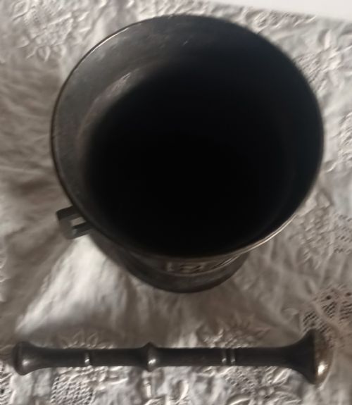ANTIQUE ENGLISH GEORGIAN BRONZE MORTAR AND PESTLE - ADDITIONAL PHOTO 4
