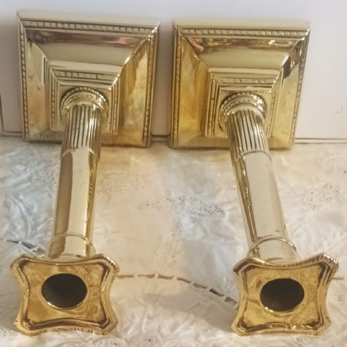 PAIR OF ANTIQUE ENGLISH GEORGIAN BRASS CANDLESTICKS - ADDITIONAL PHOTO 4
